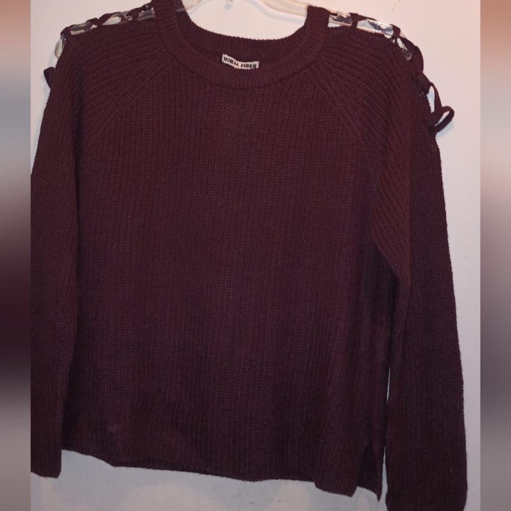 Cinnamon mortal fiber sweater extra large with open shoulders